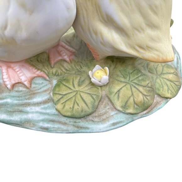 Vtg Homco Masterpiece Porcelain Ducklings Lilypad Signed by Mizuno 1982 Easter S - Picture 9 of 11